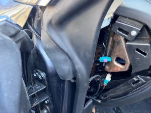 Radar harness at the door seal